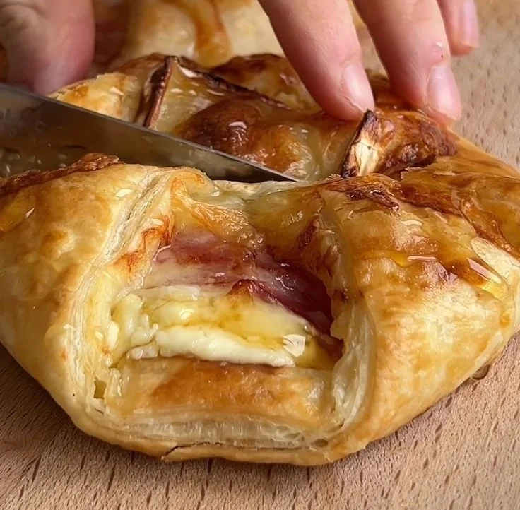 Feuilletés chèvre miel & jambon