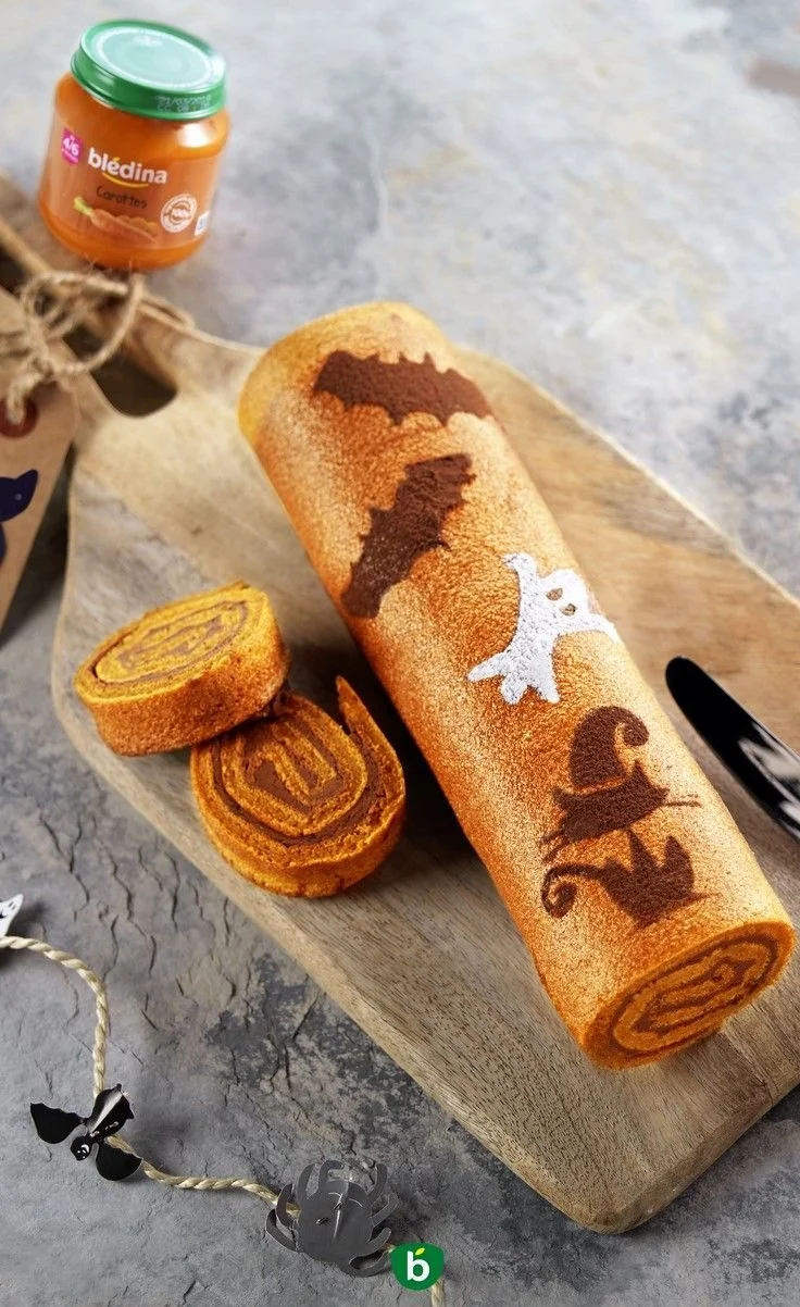 Gâteau roulé à la carotte décoré pour Halloween