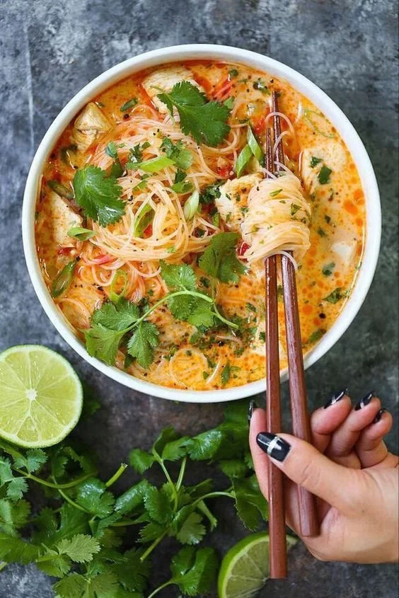 Recettes asiatiques savoureuses et authentiques à essayer chez soi