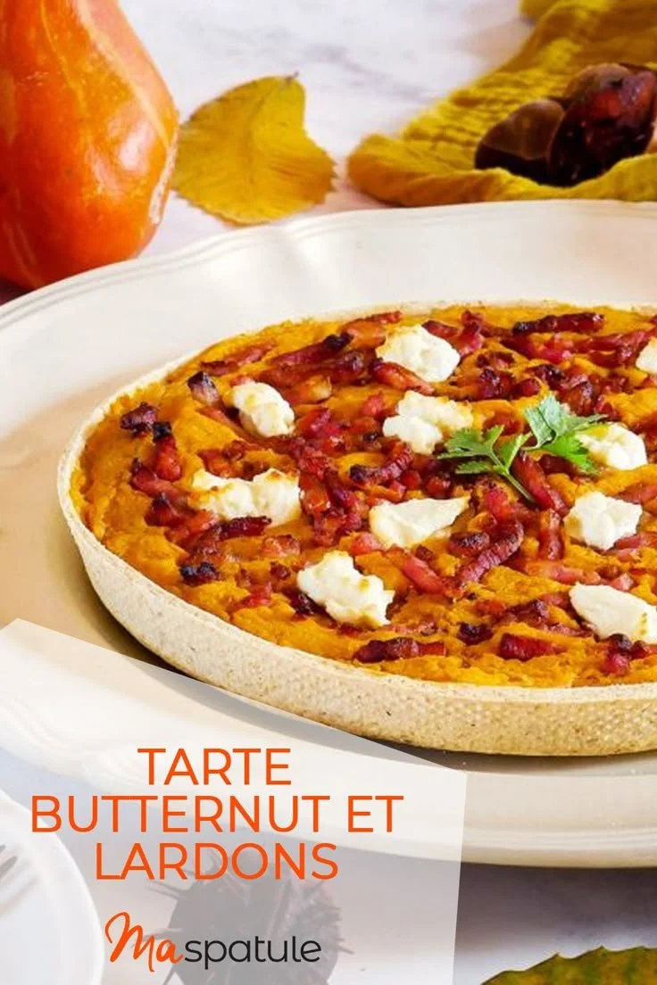 Tarte butternut et lardons garnie de légumes savoureux et croustillants