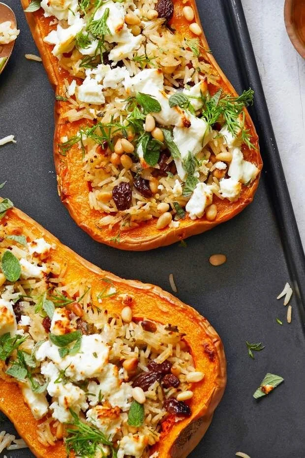 Butternuts farcies prêtes pour un dîner rapide et savoureux