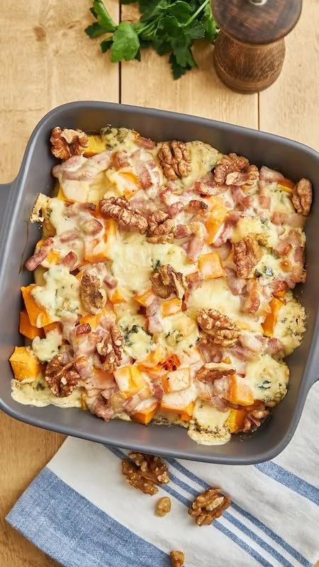 Gratin de butternut aux lardons et à la fourme d’Ambert, plat délicieux et réconfortant