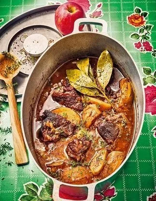 Recette de joue de boeuf au cidre et aux pommes pour 6 personnes