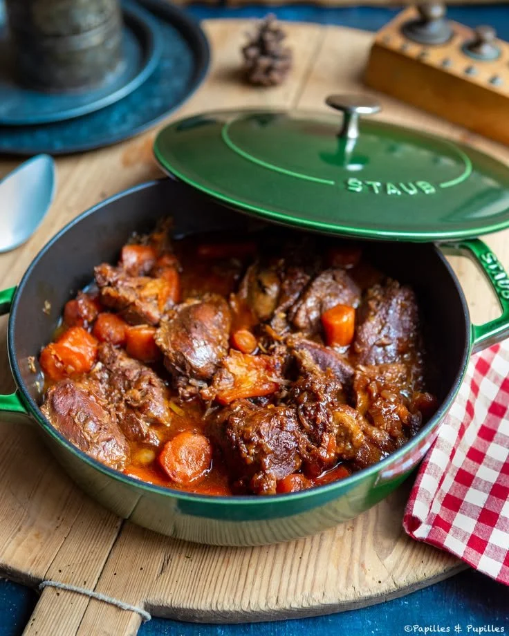 Joues de porc confites au vin blanc dans une cocotte minute®