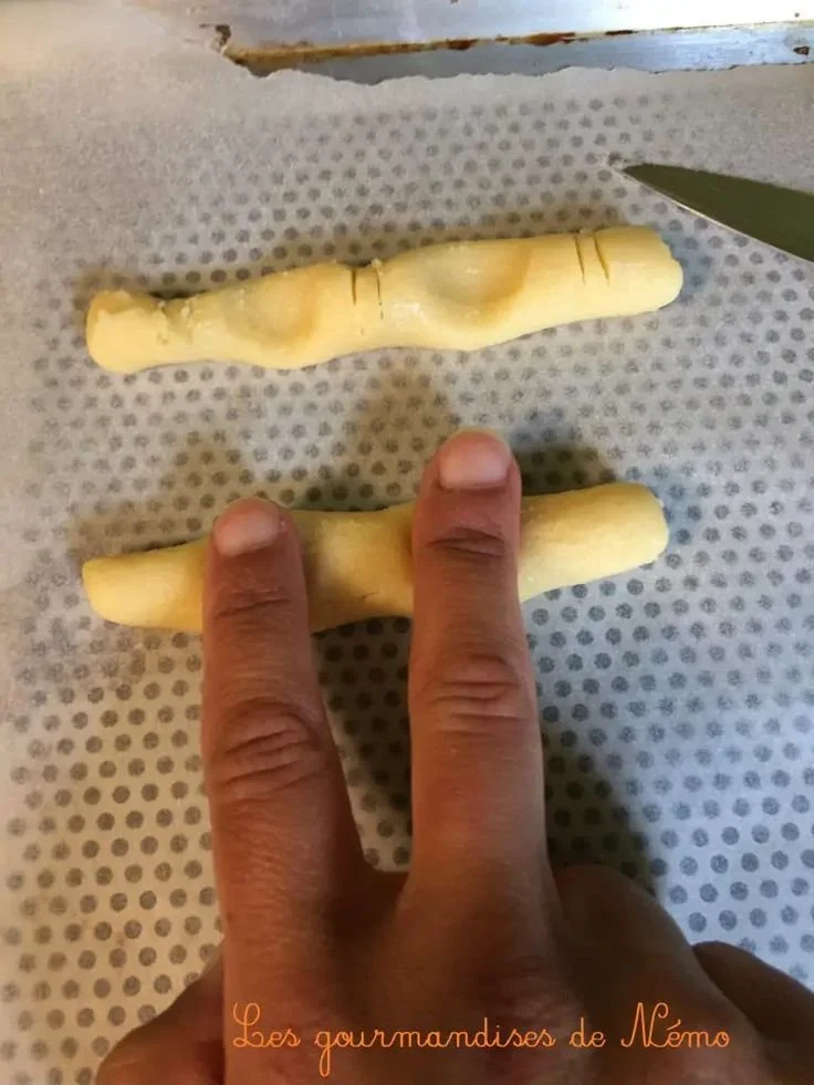 Doigts de sorcière pour Halloween, recette délicieuse de Les Gourmandises de Némo.