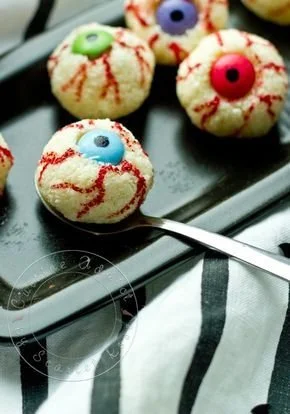 Recettes gourmands pour Halloween, plats terrifiants et savoureux.