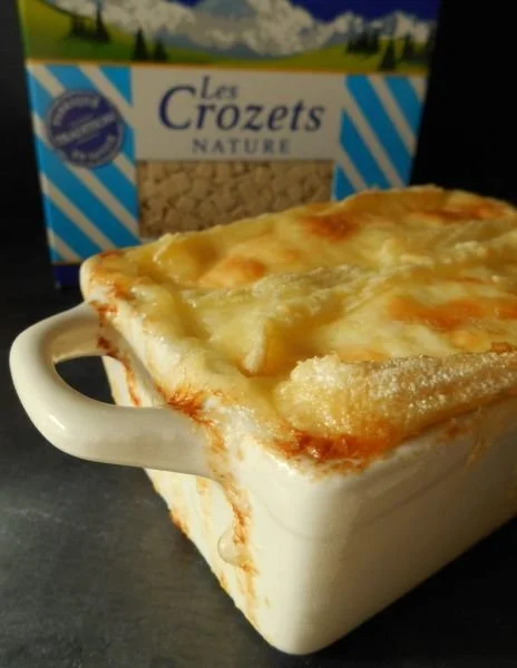Croziflette savoureuse et réconfortante, prête à être dégustée.